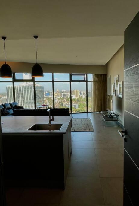 City View Apartment Nestled In The Heart Of Nbo 奈洛比 外观 照片